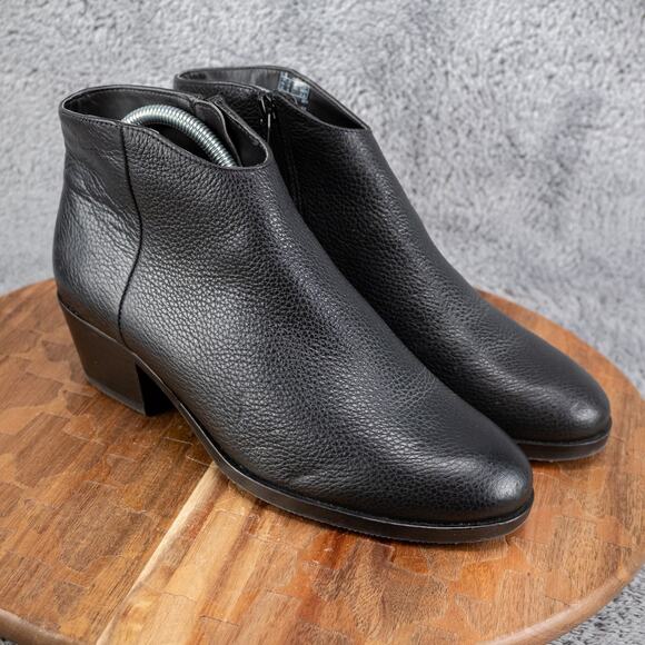 CLARKS Mila Myth Womens Black Block Heels Leather Booties Size 9 - Picture 1 of 6